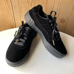 PUMA VELVET CREEPERS SIZE 9